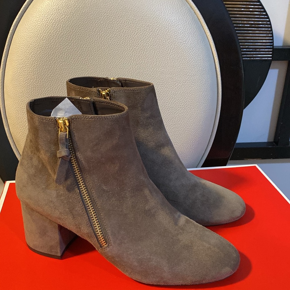 Cole Haan ankle boots one use like new